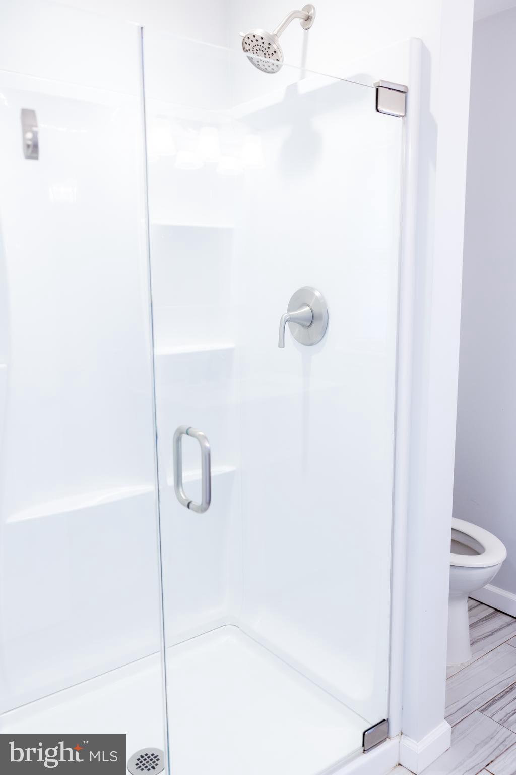 41 Plymouth Road Sicklerville, NJ 08081 - Photo 8 of 30 a bathroom with a shower