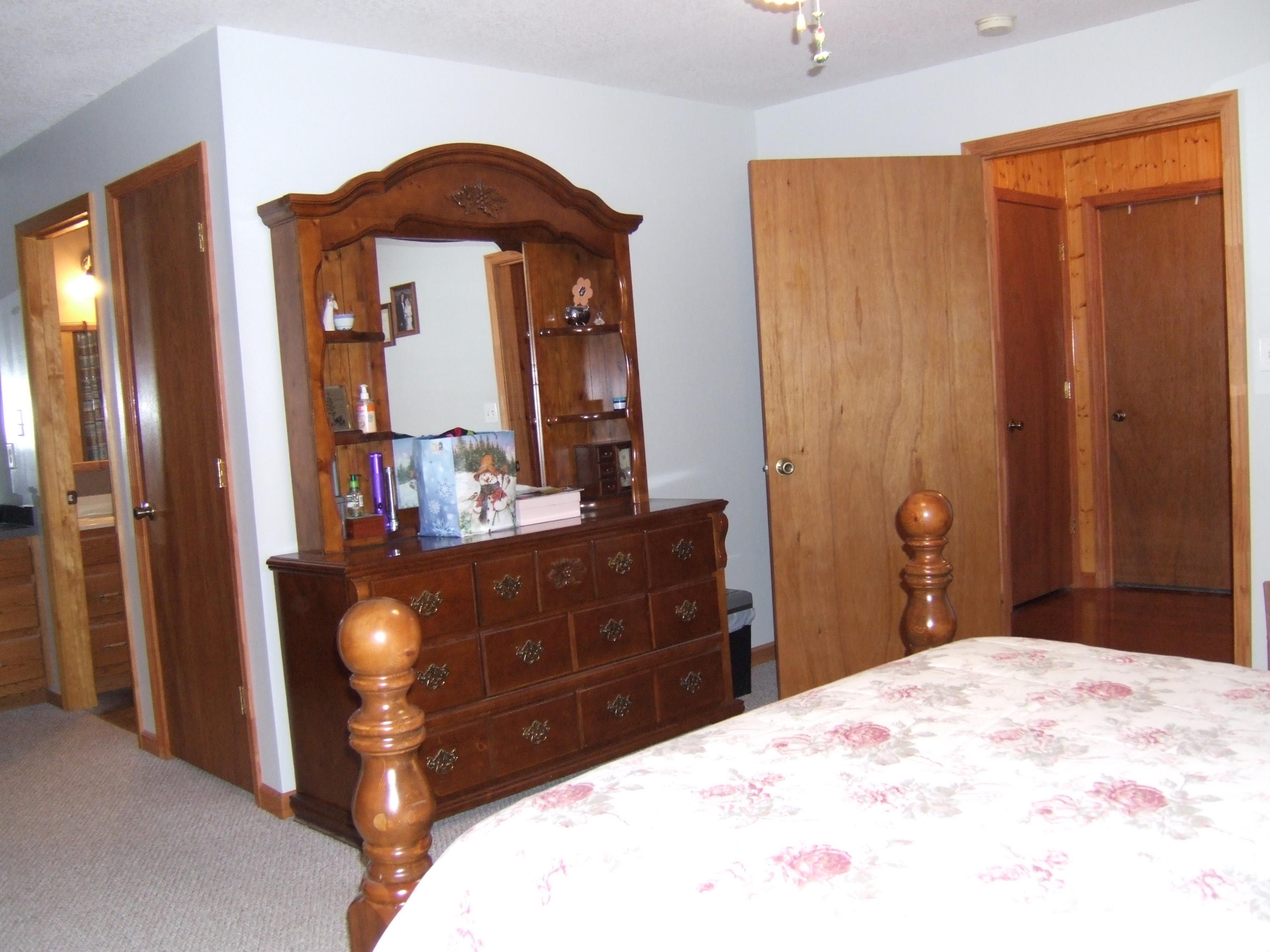 3301 Howell Road Mascot, TN 37806 - Photo 11 of 34 Master Bedroom