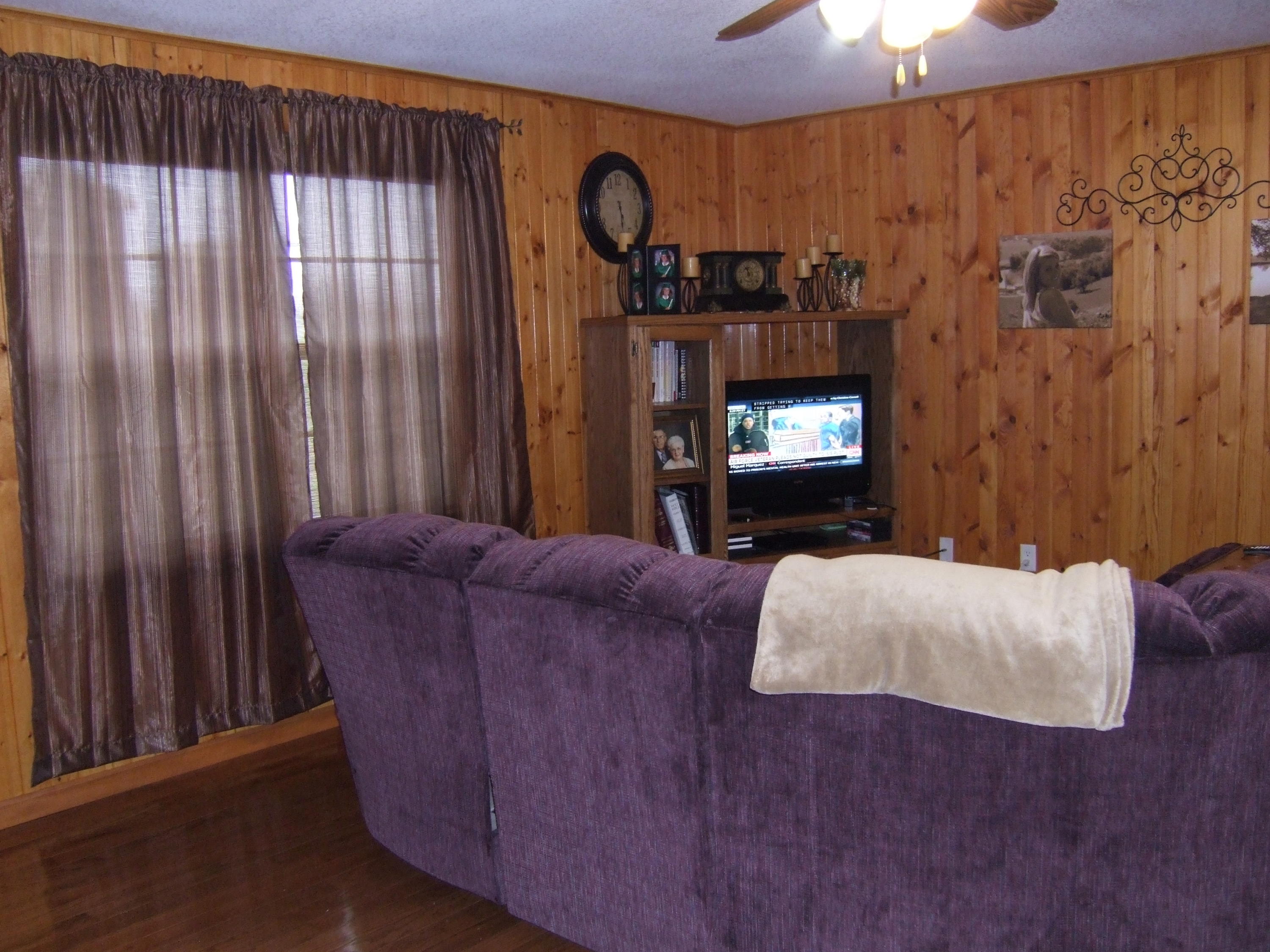 3301 Howell Road Mascot, TN 37806 - Photo 6 of 34 Living Room