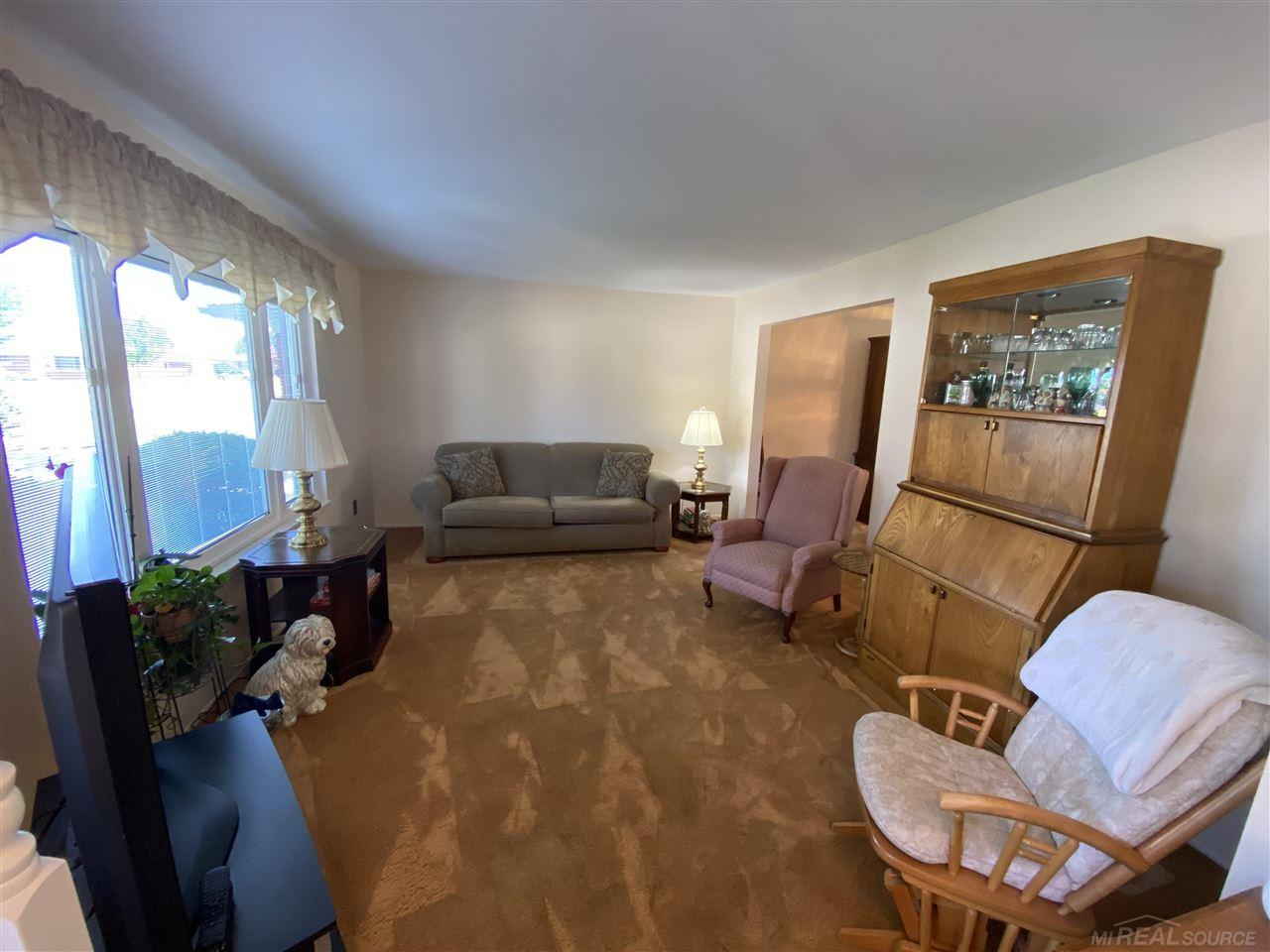 34344 Greentrees Road Sterling Heights, MI 48312 - Photo 9 of 27 50081995-8.JPG