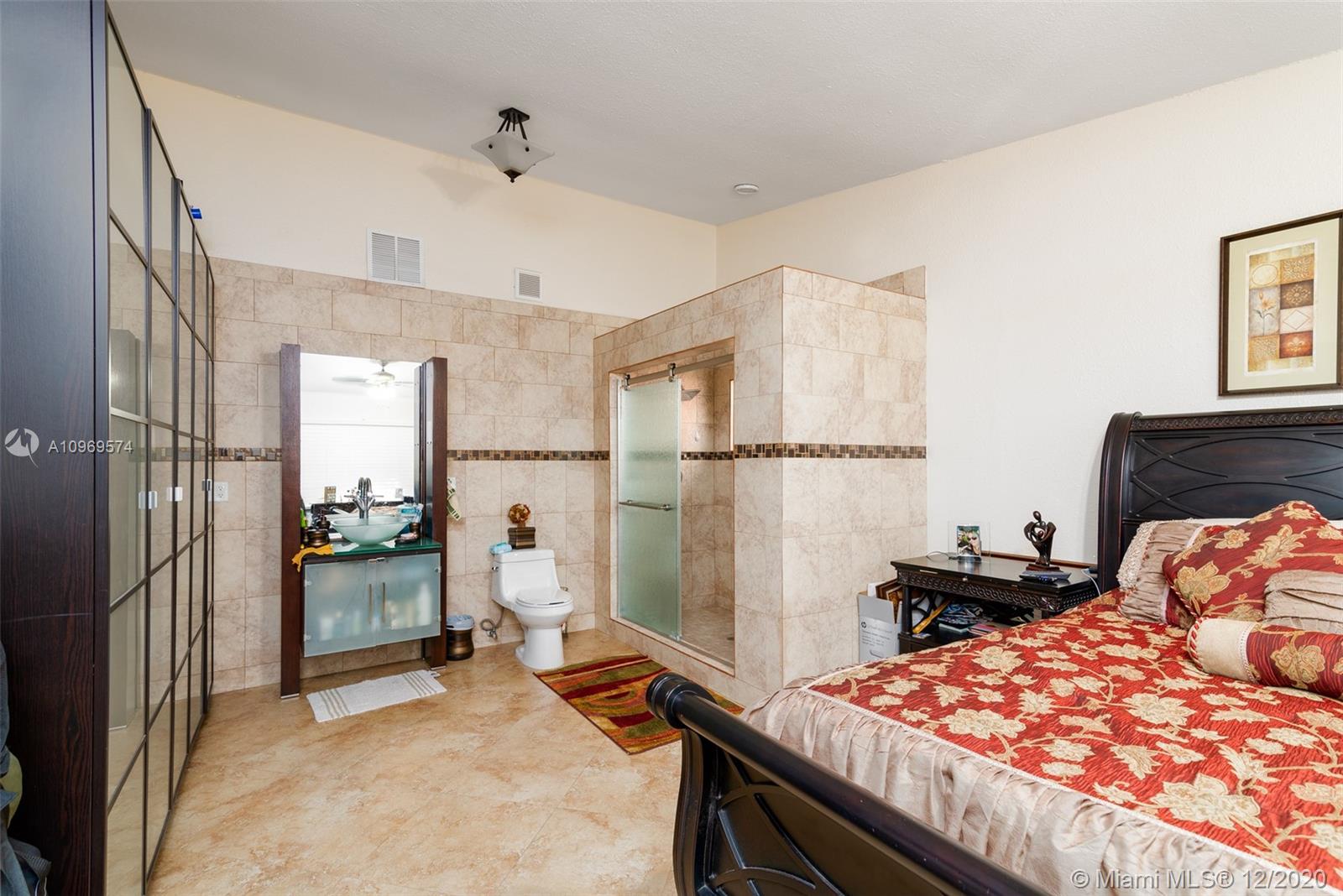 7412 West 29th Way Hialeah, FL 33018 - Photo 10 of 22