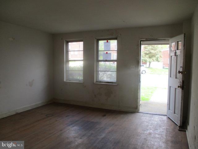 1613 Mussula Road Baltimore, MD 21286 - Photo 4 of 23