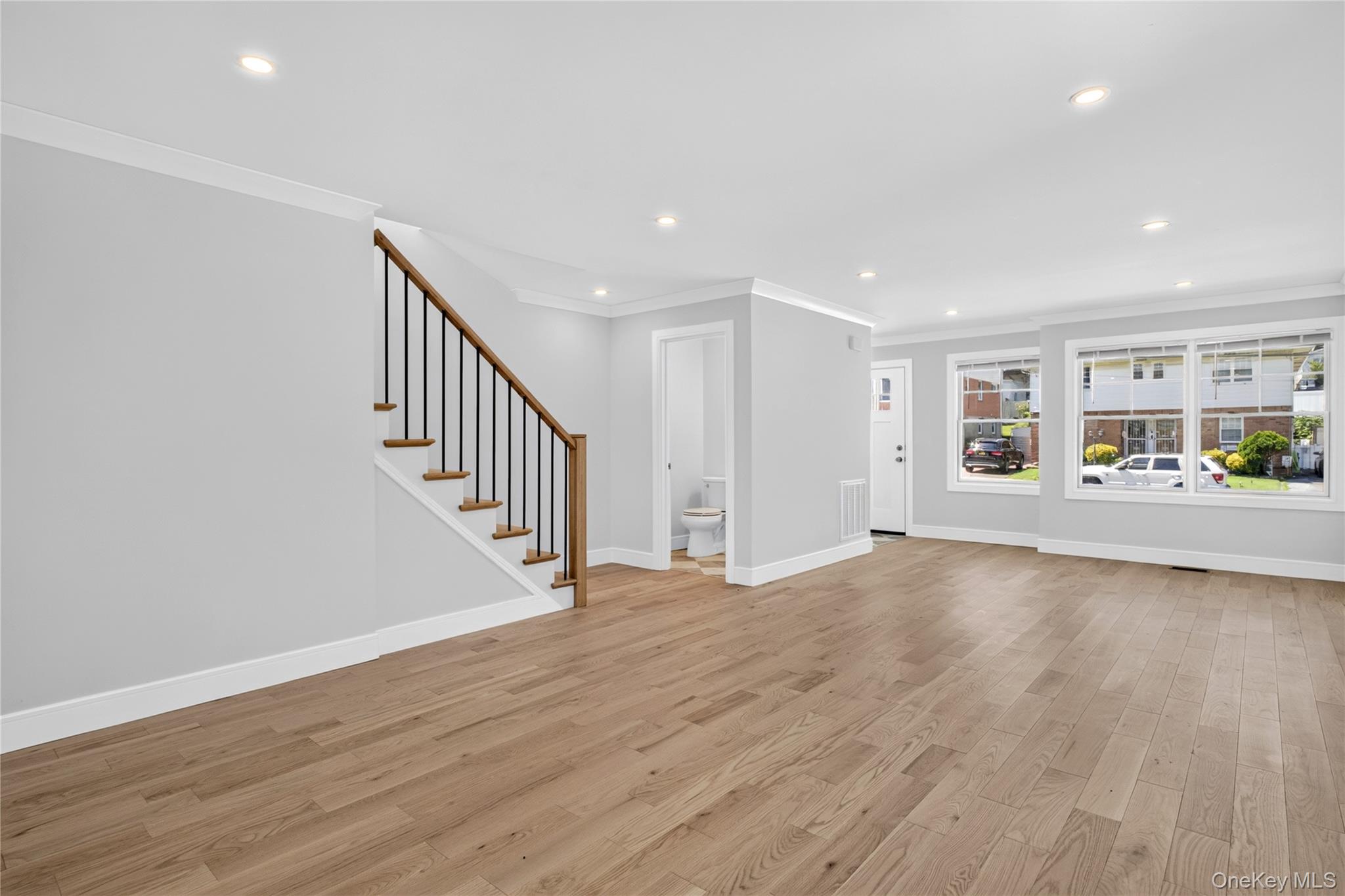 42 Linwood Road North, Unit B Port Washington, NY 11050 - Photo 5 of 35 Gallery Image 5