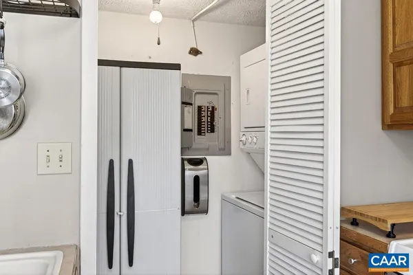 $255,000 | 745 Laurelwood, Unit 745, Roseland, VA 22967