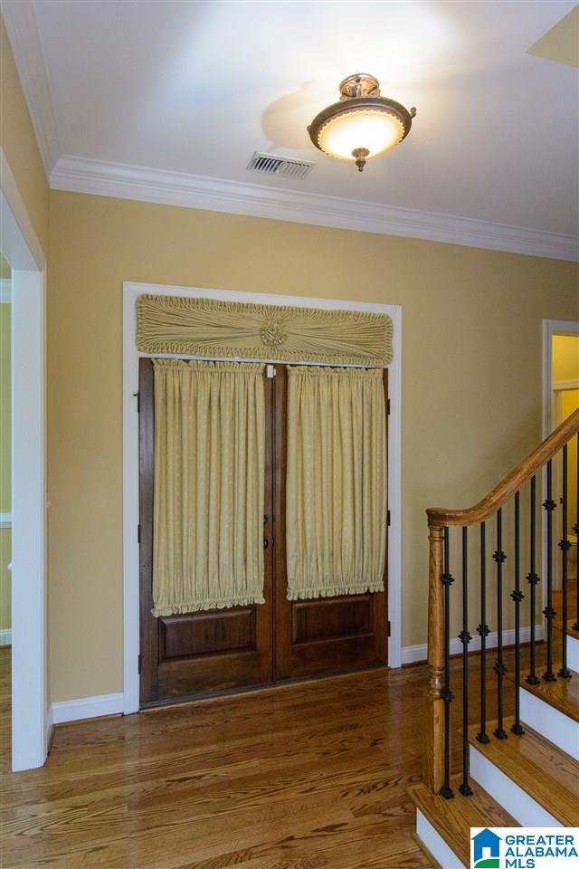2357 Huntington Ridge Road Homewood, AL 35226 - Photo 2 of 34