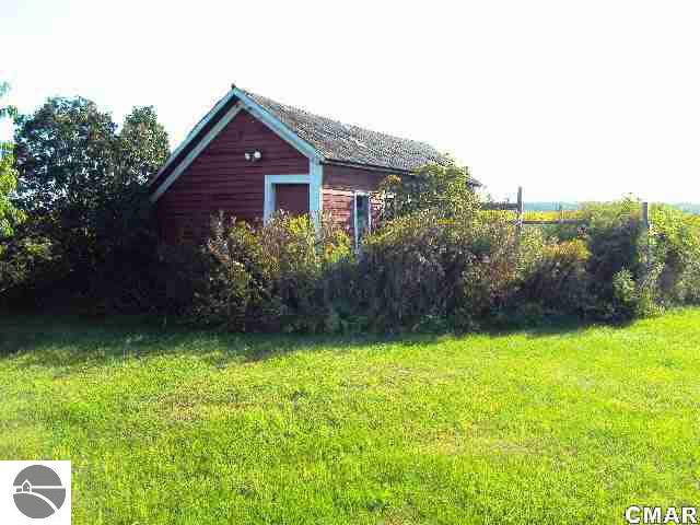 4612 North Ransom Road Breckenridge, MI 48615 - Photo 15 of 19 1771120-14.JPG