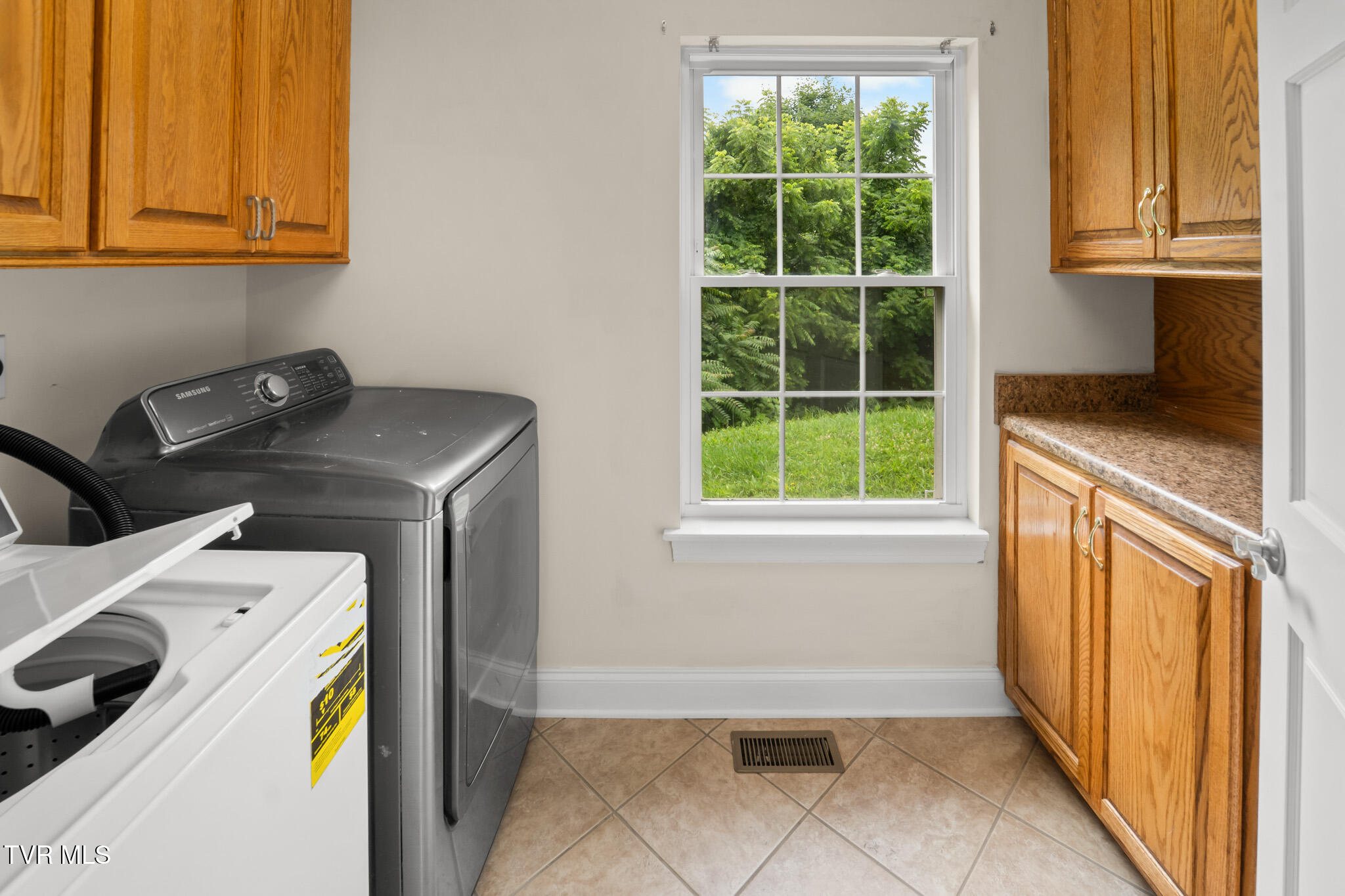 3315 Island Road, Unit 1 Blountville, TN 37617 - Photo 41 of 58 DSC09172