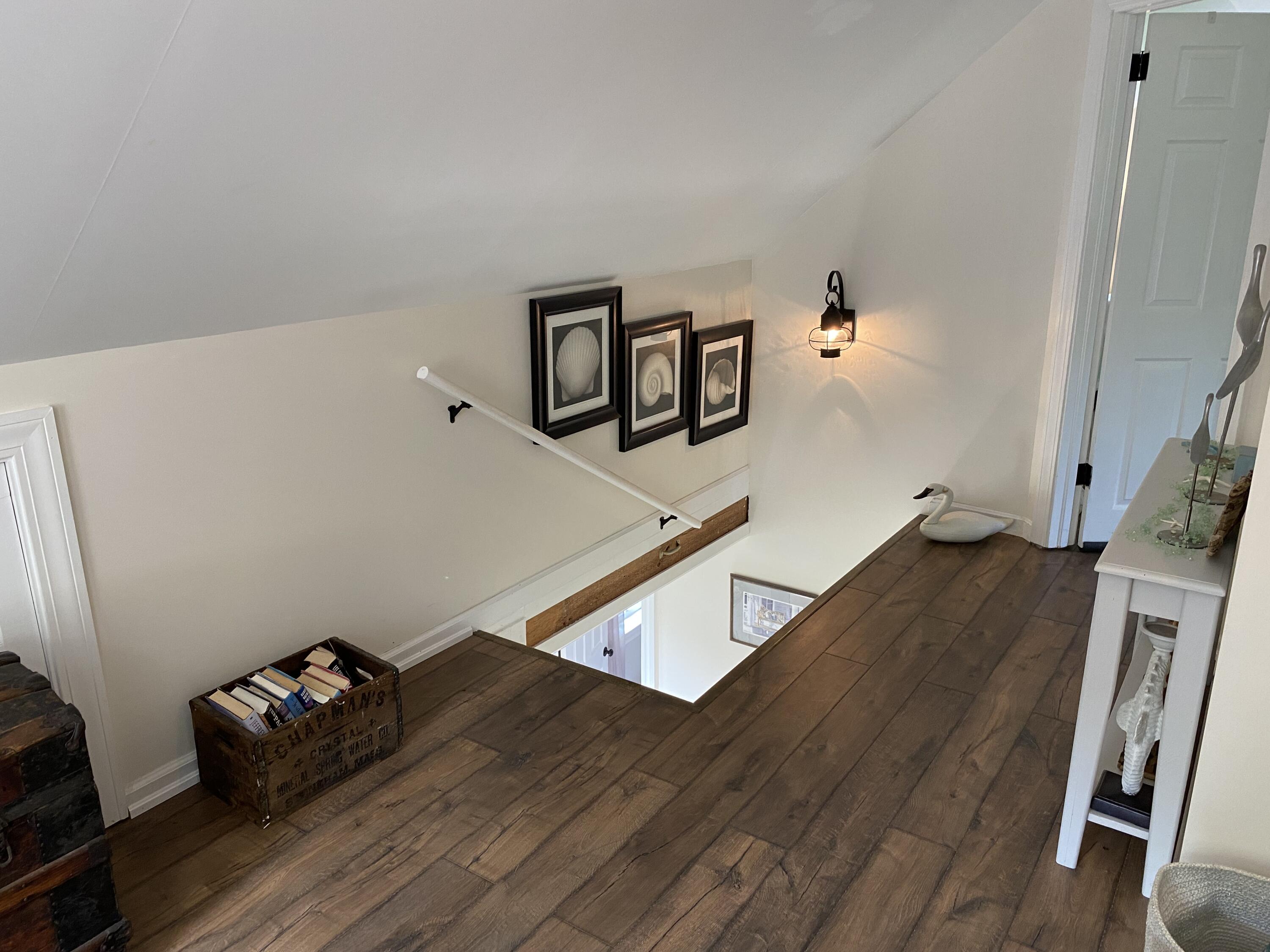179 West Bay Road Islesboro, ME 04848 - Photo 46 of 60 UpstairsHallIMG_9585