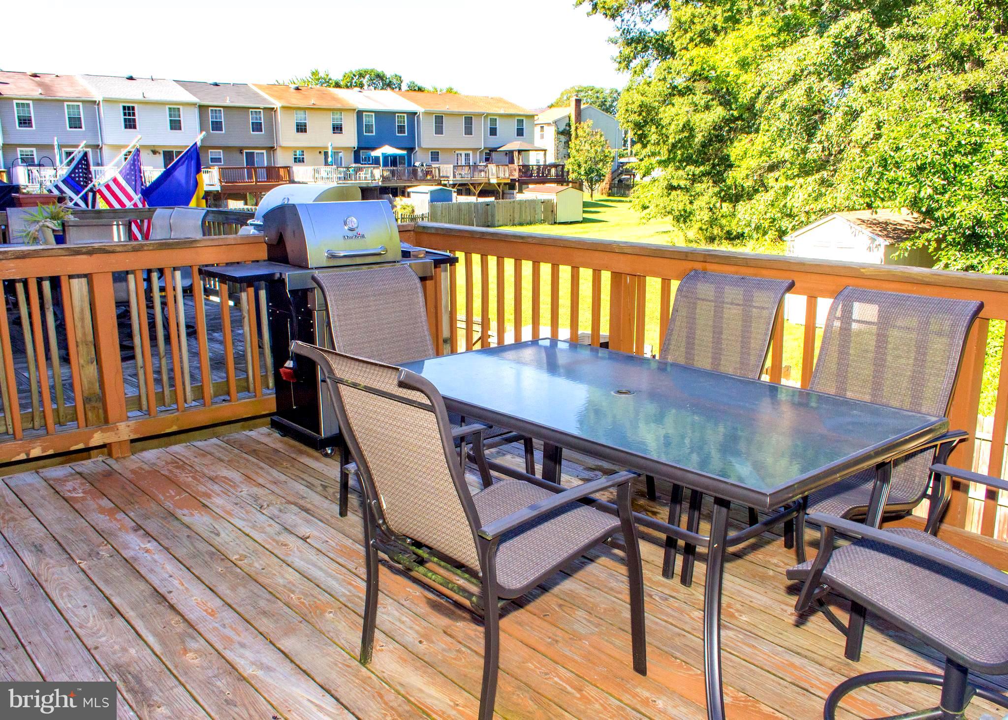 4014 Issacs Road Baltimore, MD 21220 - Photo 18 of 20 Deck
