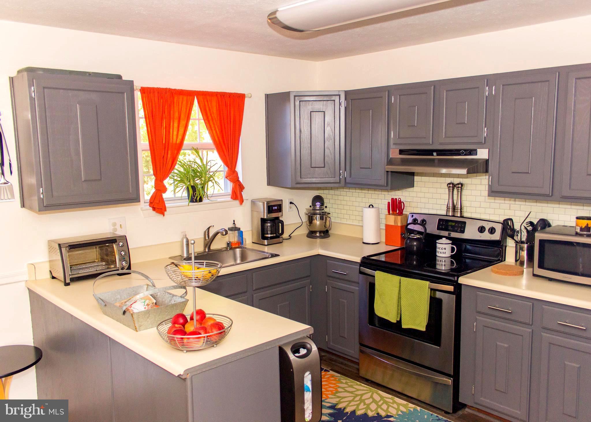 4014 Issacs Road Baltimore, MD 21220 - Photo 7 of 20 Kitchen