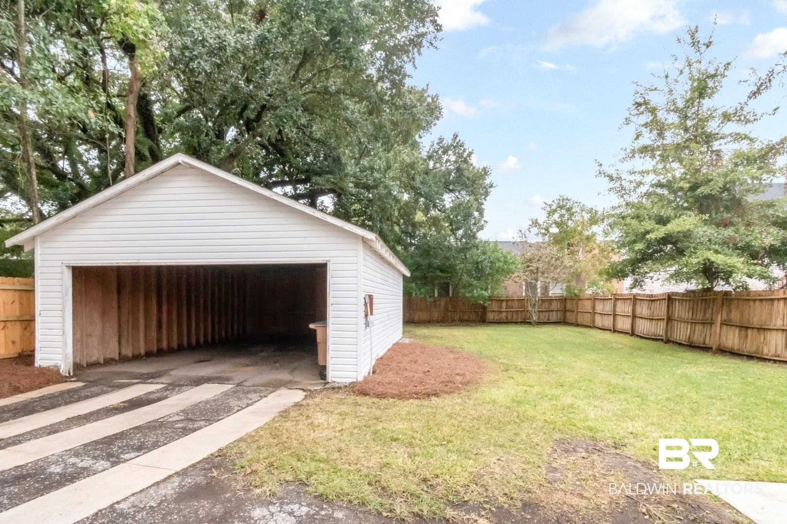 182 South Carlen Street Mobile, AL 36606 - Photo 3 of 17