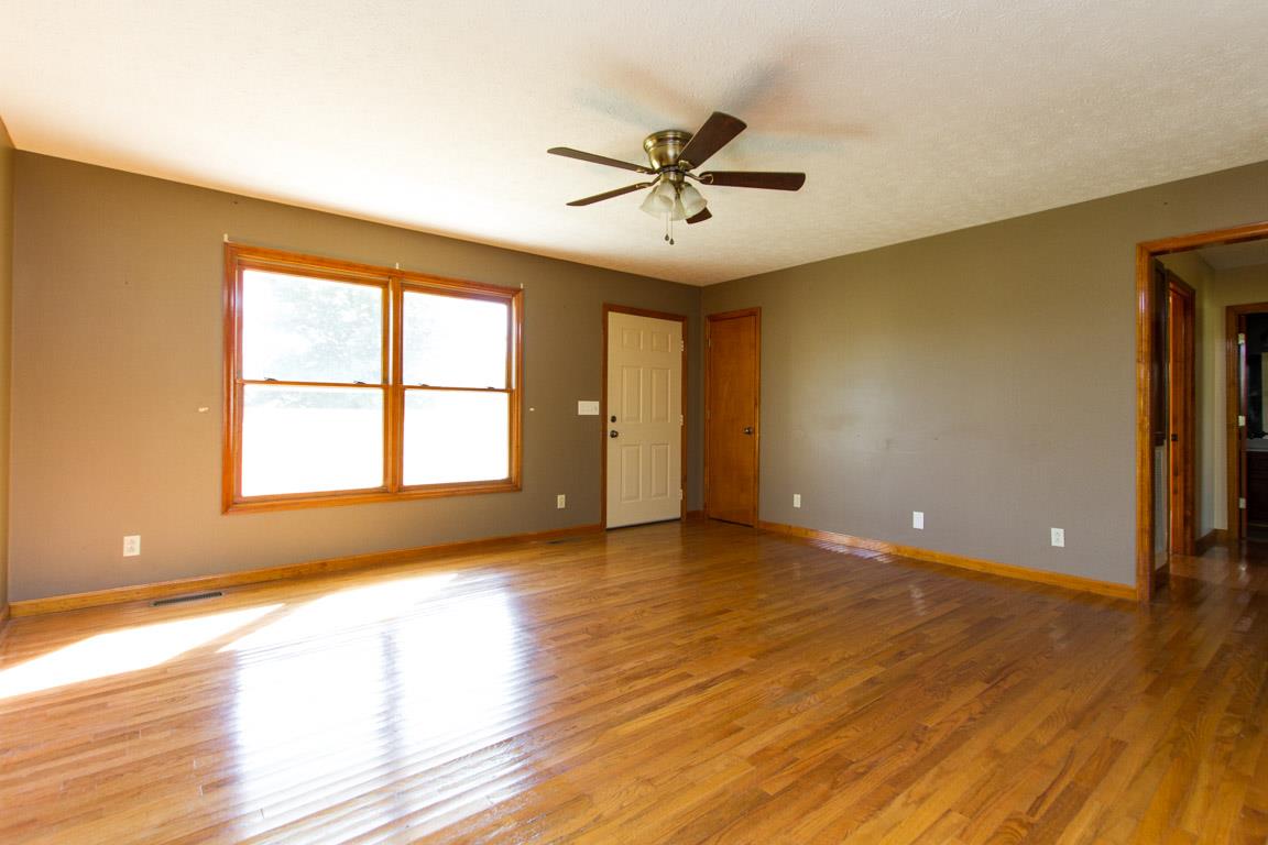 3827 Armstrong Road Springfield, TN 37172 - Photo 4 of 30