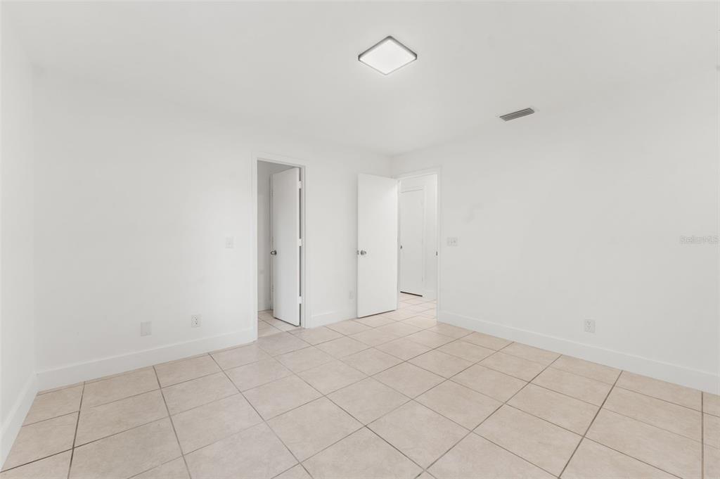 3988 Southwest 169th Ln Road Ocala, FL 34473 - Photo 8 of 37