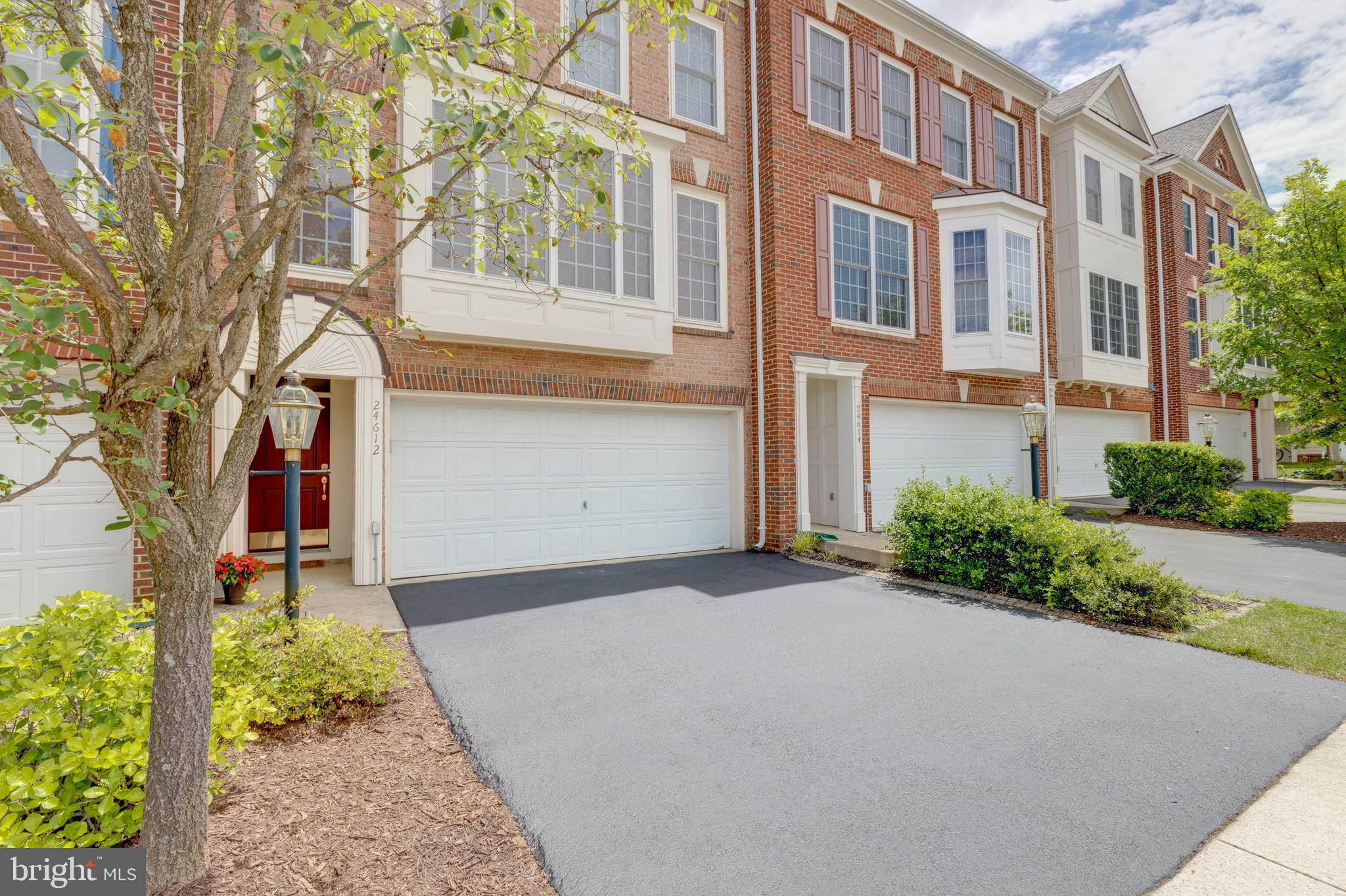 24612 Nettle Mill Square Aldie, VA 20105 - Photo 2 of 38