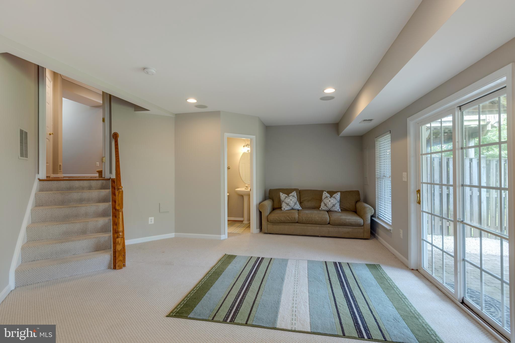 24612 Nettle Mill Square Aldie, VA 20105 - Photo 33 of 38