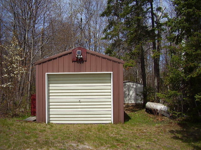 10437 North Whitefish Point Road Paradise, MI 49768 - Photo 7 of 20 Gallery Image 7