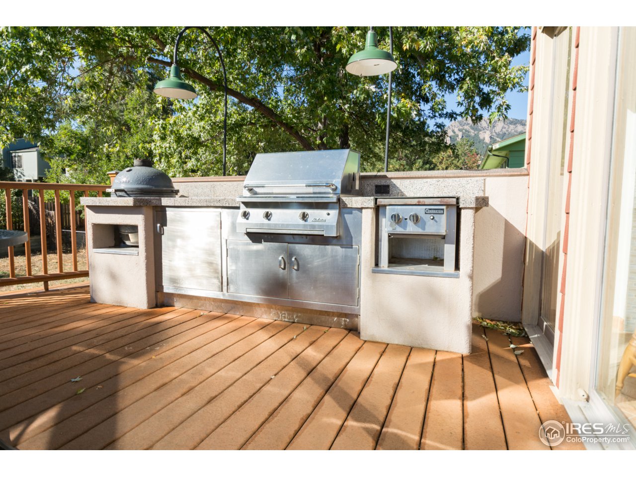 1334 Scrub Oak Circle Boulder, CO 80305 - Photo 4 of 19 Outdoor Kitchen