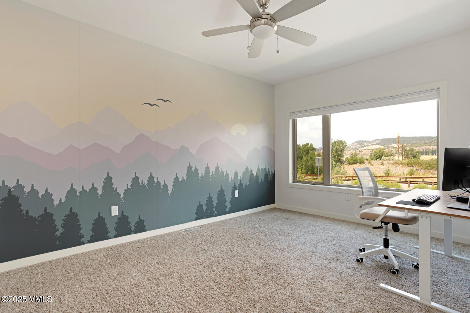 32 Flat Tops Court, Unit L3 Eagle, CO 81631 - Photo 19 of 28 a view of a livingroom with a window
