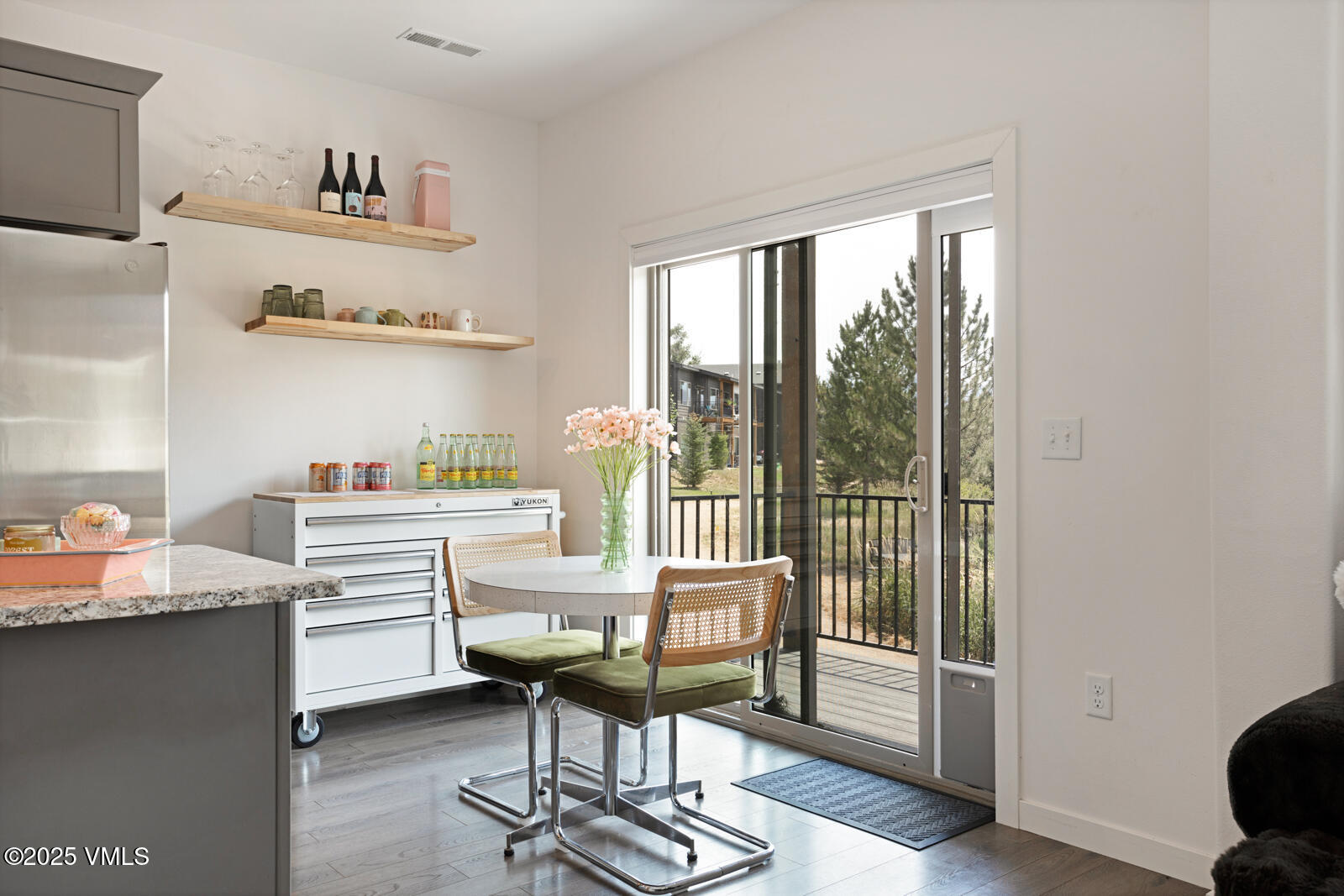 32 Flat Tops Court, Unit L3 Eagle, CO 81631 - Photo 5 of 28 a workspace with furniture and a window