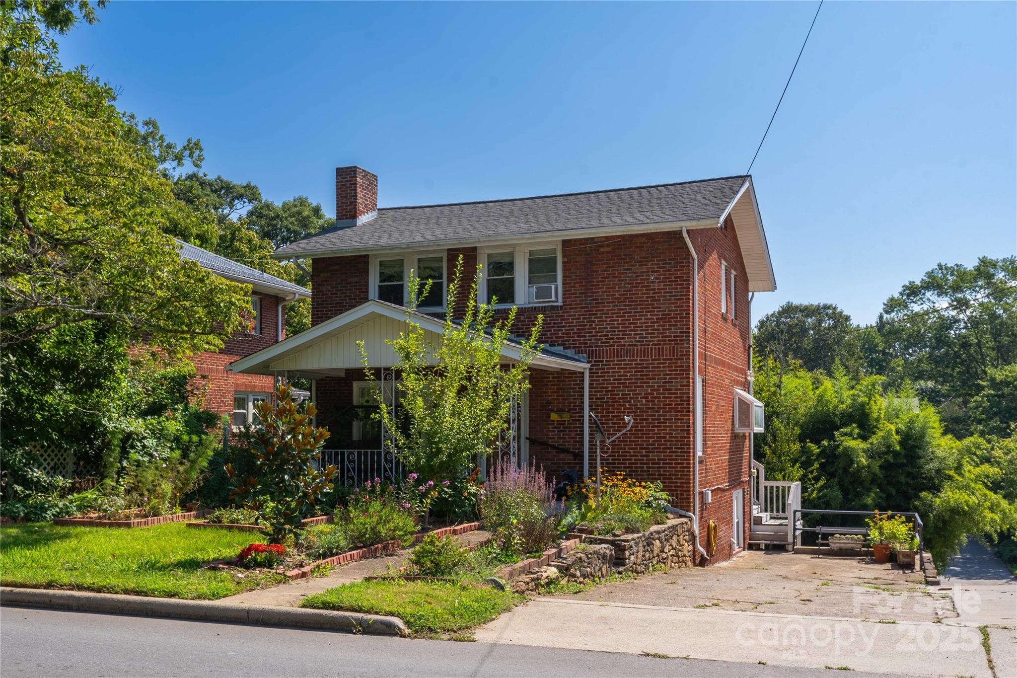 56 Brevard Road Asheville, NC 28806 - Photo 2 of 35 Gallery Image 2