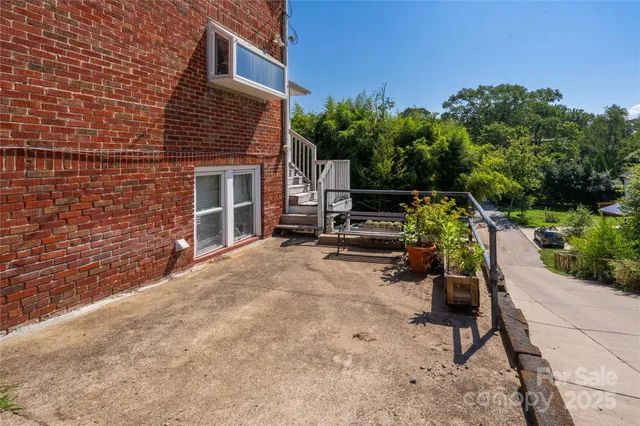 $395,000 | 56 Brevard Road, Asheville, NC 28806