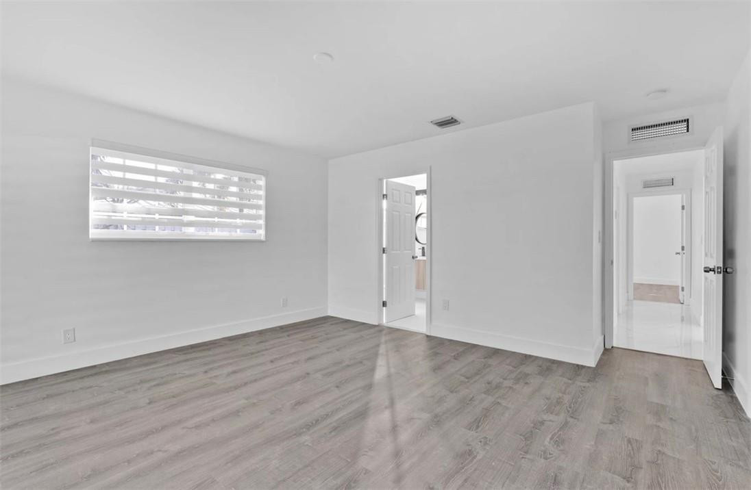 5110 Northeast 27th Avenue Lighthouse Point, FL 33064 - Photo 17 of 27 Photo 17