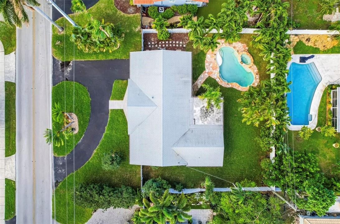 5110 Northeast 27th Avenue Lighthouse Point, FL 33064 - Photo 2 of 27 Photo 2