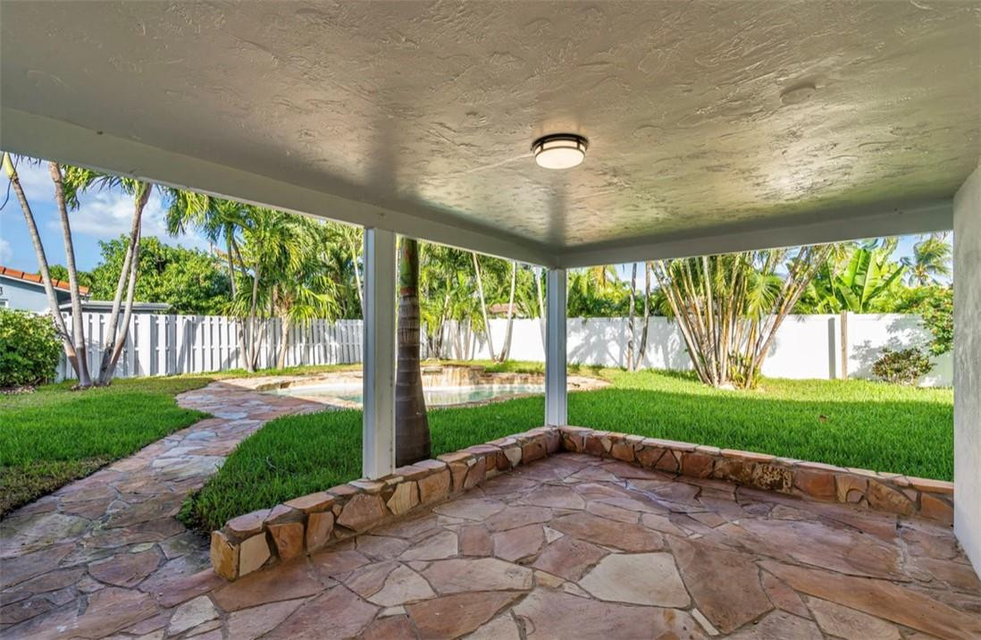 5110 Northeast 27th Avenue Lighthouse Point, FL 33064 - Photo 24 of 27 Photo 24