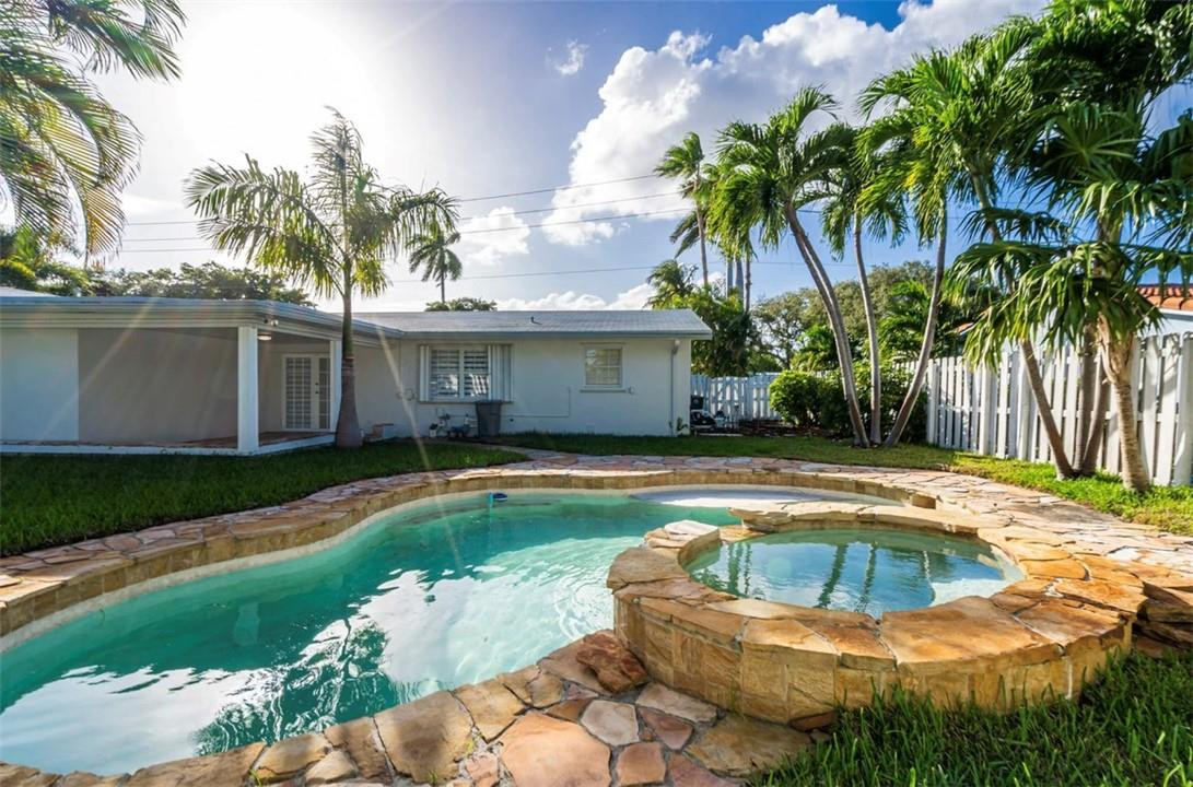 5110 Northeast 27th Avenue Lighthouse Point, FL 33064 - Photo 26 of 27 Photo 26