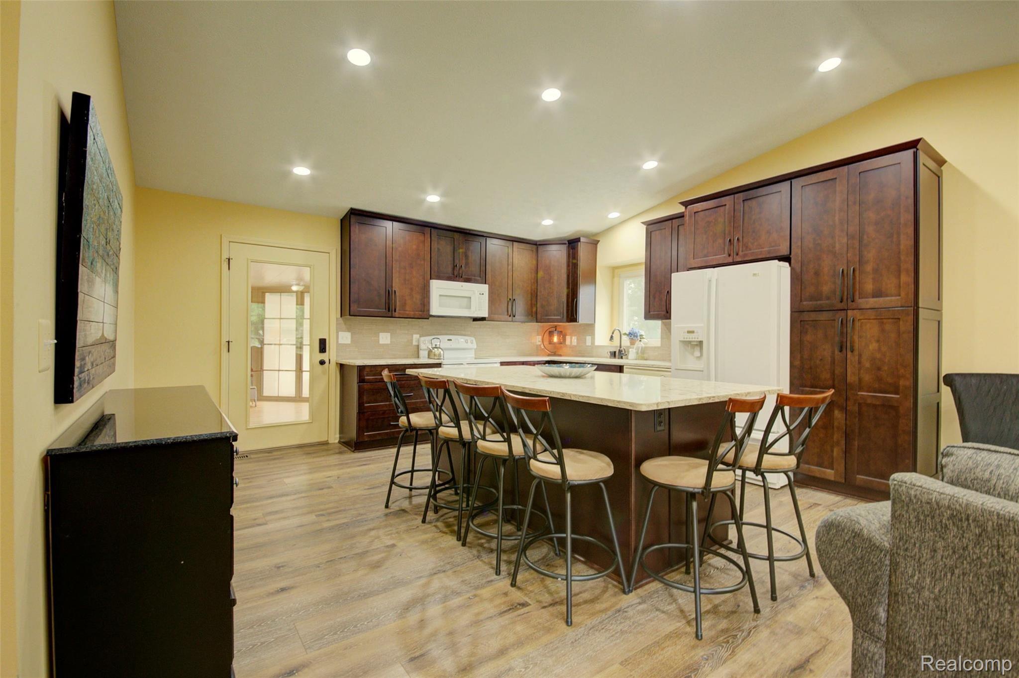 223 Byron Road Howell, MI 48843 - Photo 9 of 30 930A1764_5_6.jpg