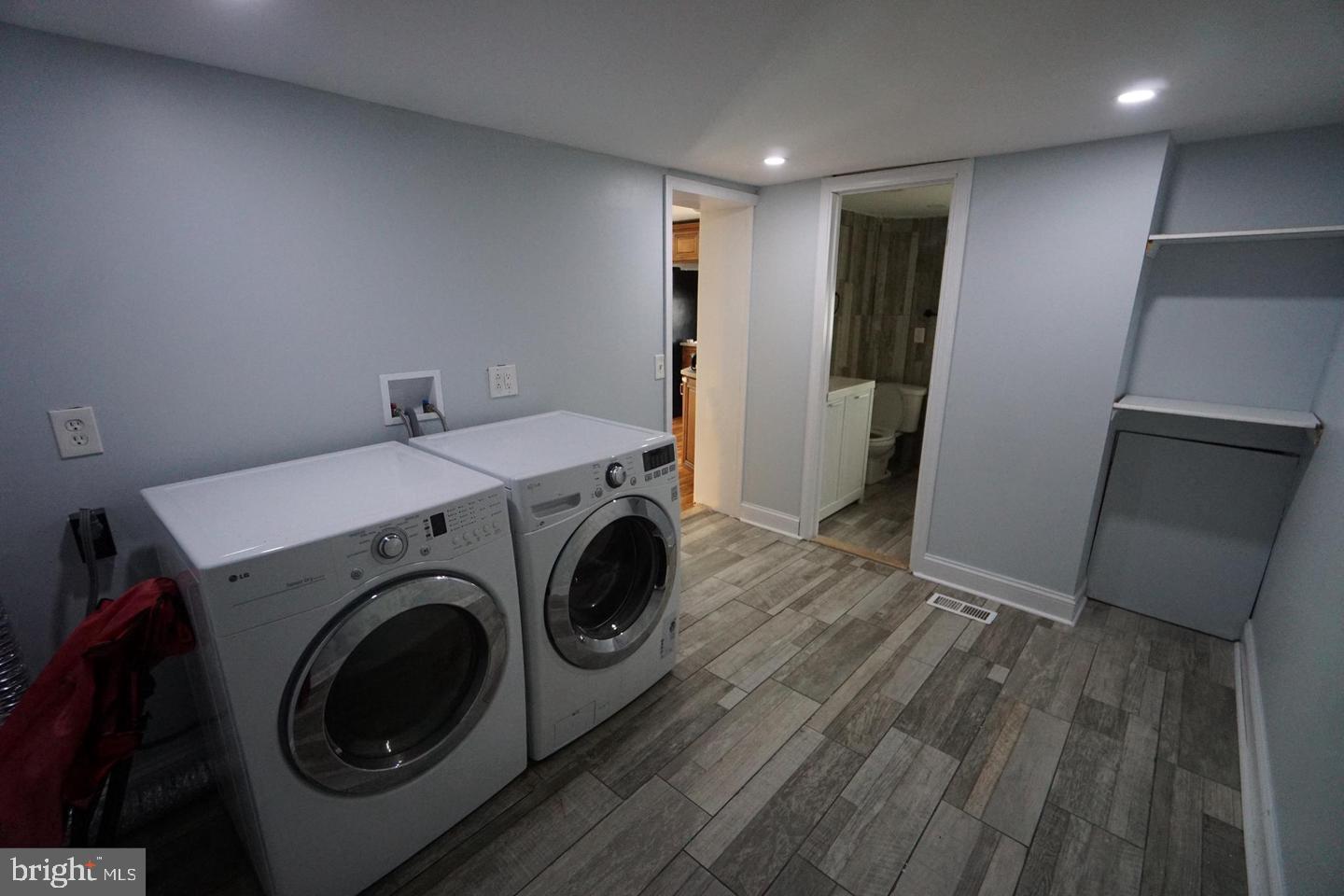 121 Walnut Avenue Croydon, PA 19021 - Photo 22 of 32 Main floor laundry room
