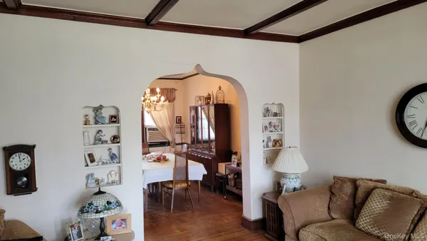 $1,049,000 | 147-13 Willets Point Boulevard | Whitestone