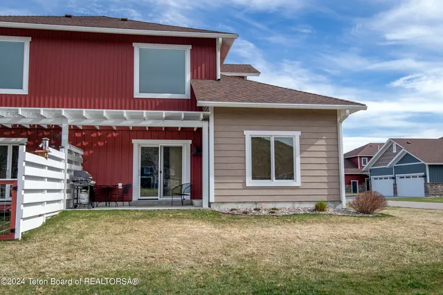 $499,000 | 94 Late September Lane, Swan Valley, ID 83449