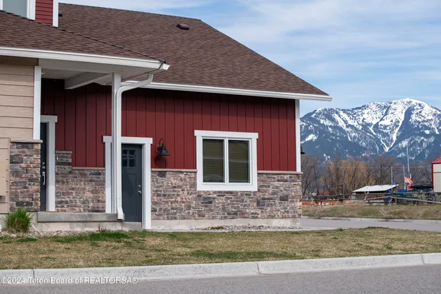 $499,000 | 94 Late September Lane, Swan Valley, ID 83449