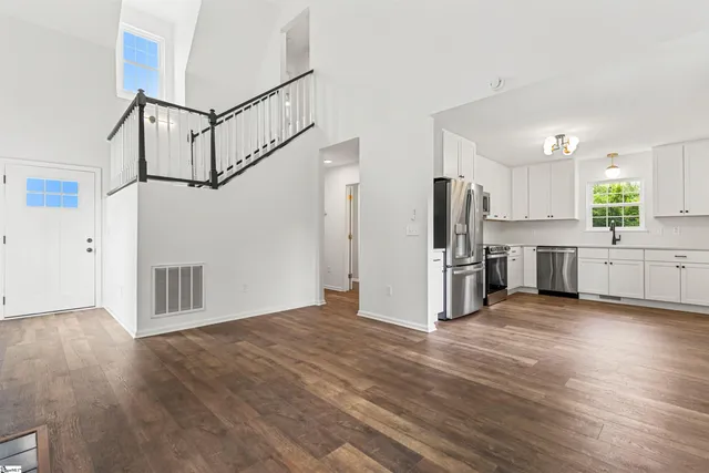 $379,000 | 15 Haley Court, Greenville, SC 29607