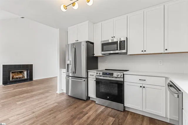 $379,000 | 15 Haley Court, Greenville, SC 29607