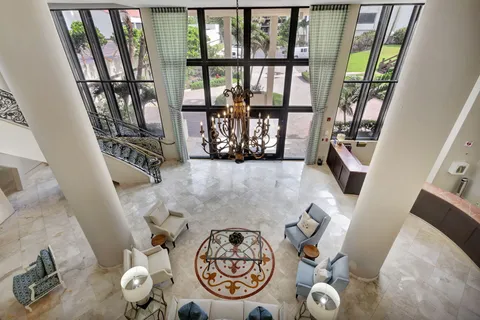 $1,175,000 | 4000 North Ocean Drive, Unit 403, Singer Island, FL 33404