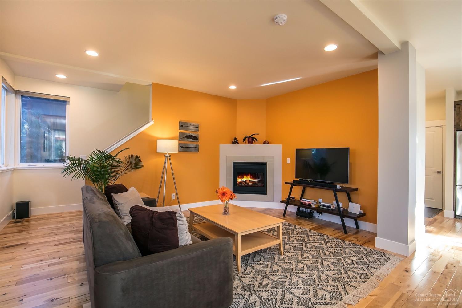 63368 O. B. Riley Road Bend, OR 97703 - Photo 5 of 25 Gallery Image 5