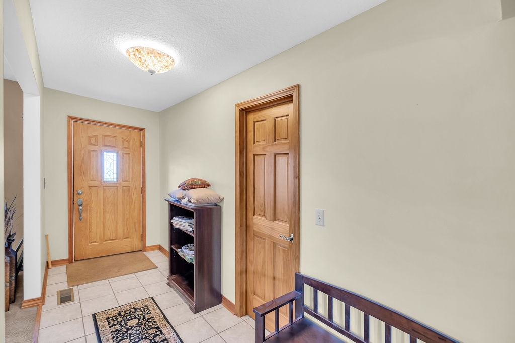 1123 Buckeye Lane Decatur, IL 62521 - Photo 3 of 27 Gallery Image 3