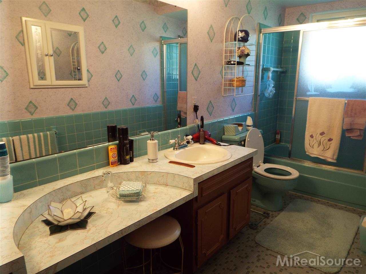 7235 Flamingo Road Algonac, MI 48001 - Photo 10 of 16 31210462-9.JPG