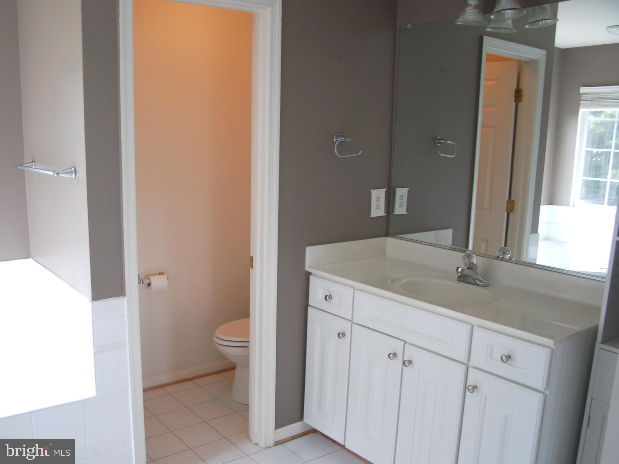 56 Hamstead Road Fredericksburg, VA 22405 - Photo 16 of 30 Bath (Master)