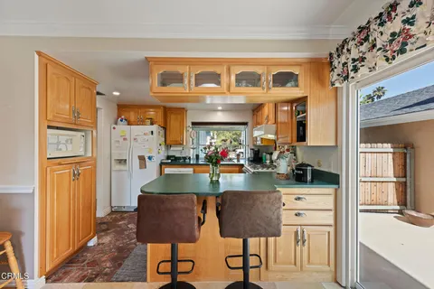 $1,050,000 | 5935 Lake Lindero Drive, Agoura Hills, CA 91301