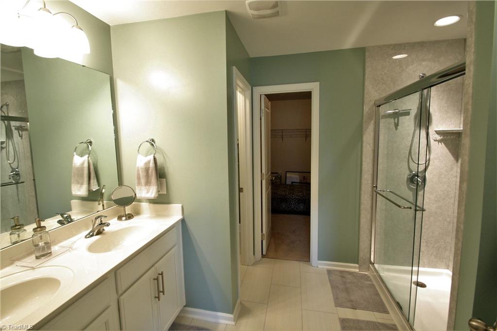 6669 Ridge Bluff Drive Rural Hall, NC 27045 - Photo 21 of 30 Primary Bath