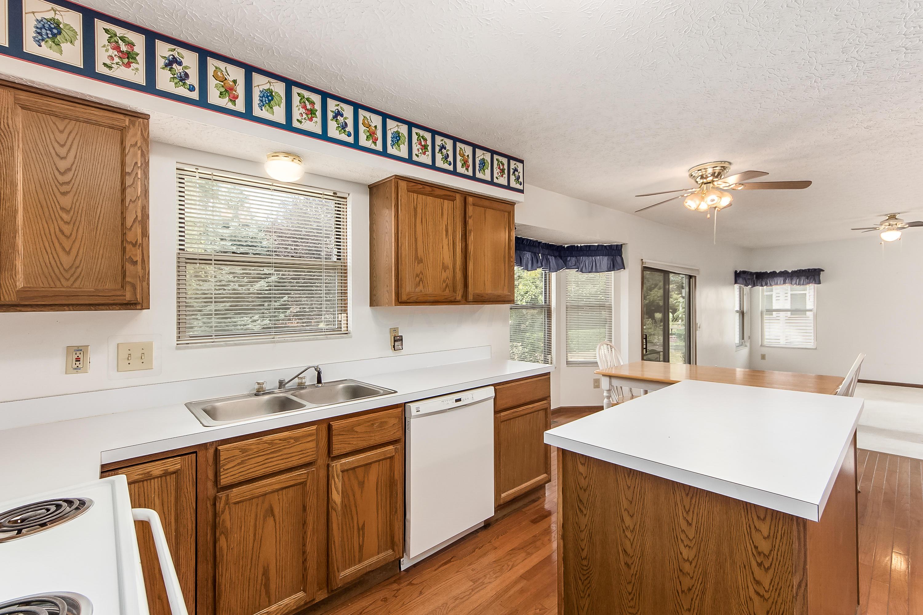 5823 Castleknock Road Dublin, OH 43016 - Photo 7 of 33 Gallery Image 7