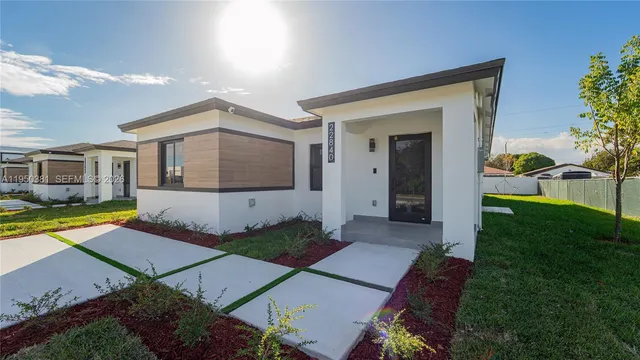 $650,000 | 22860 Southwest 122nd Place, Miami, FL 33170