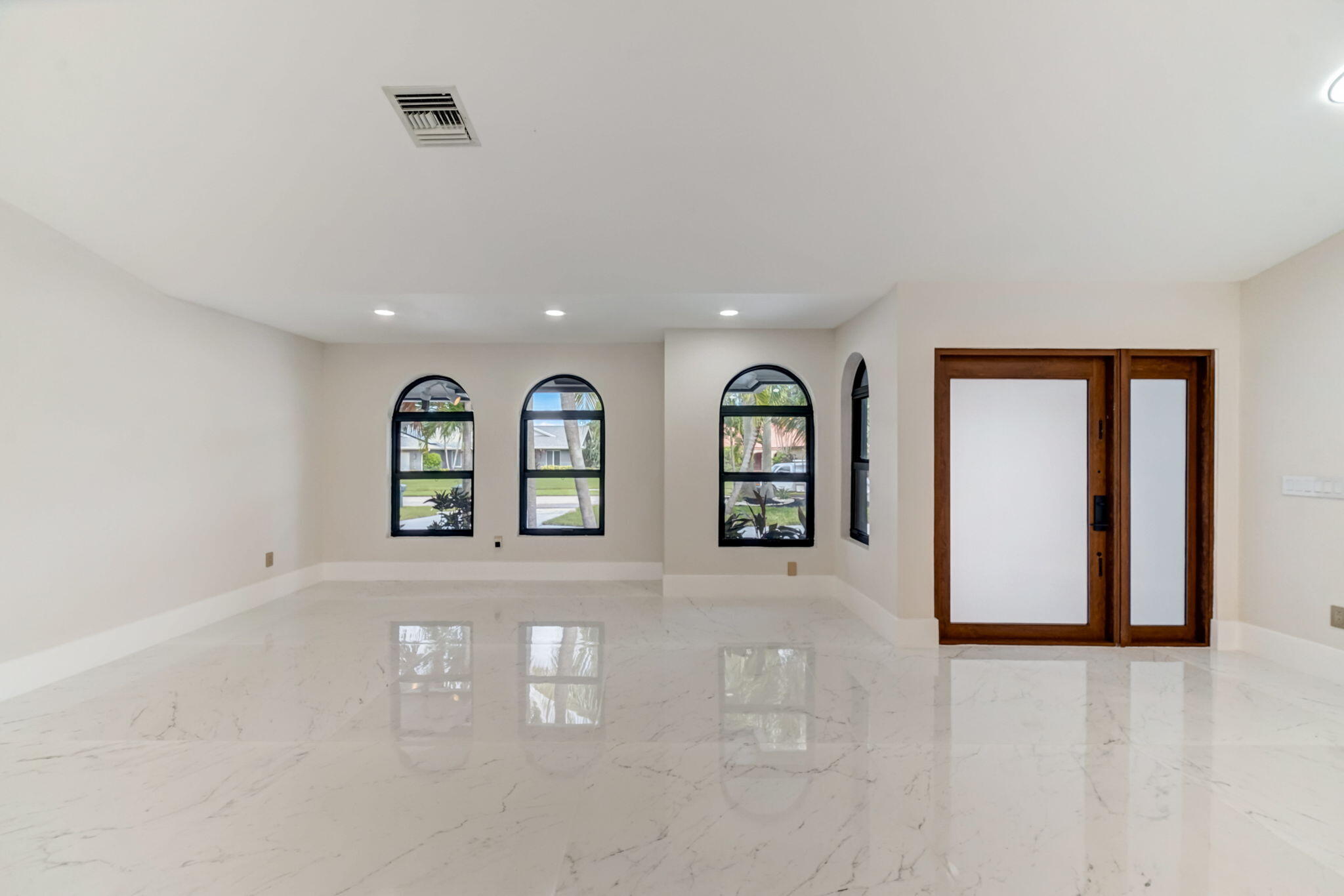 6151 Northwest 4th Avenue Boca Raton, FL 33487 - Photo 5 of 44 Foyer