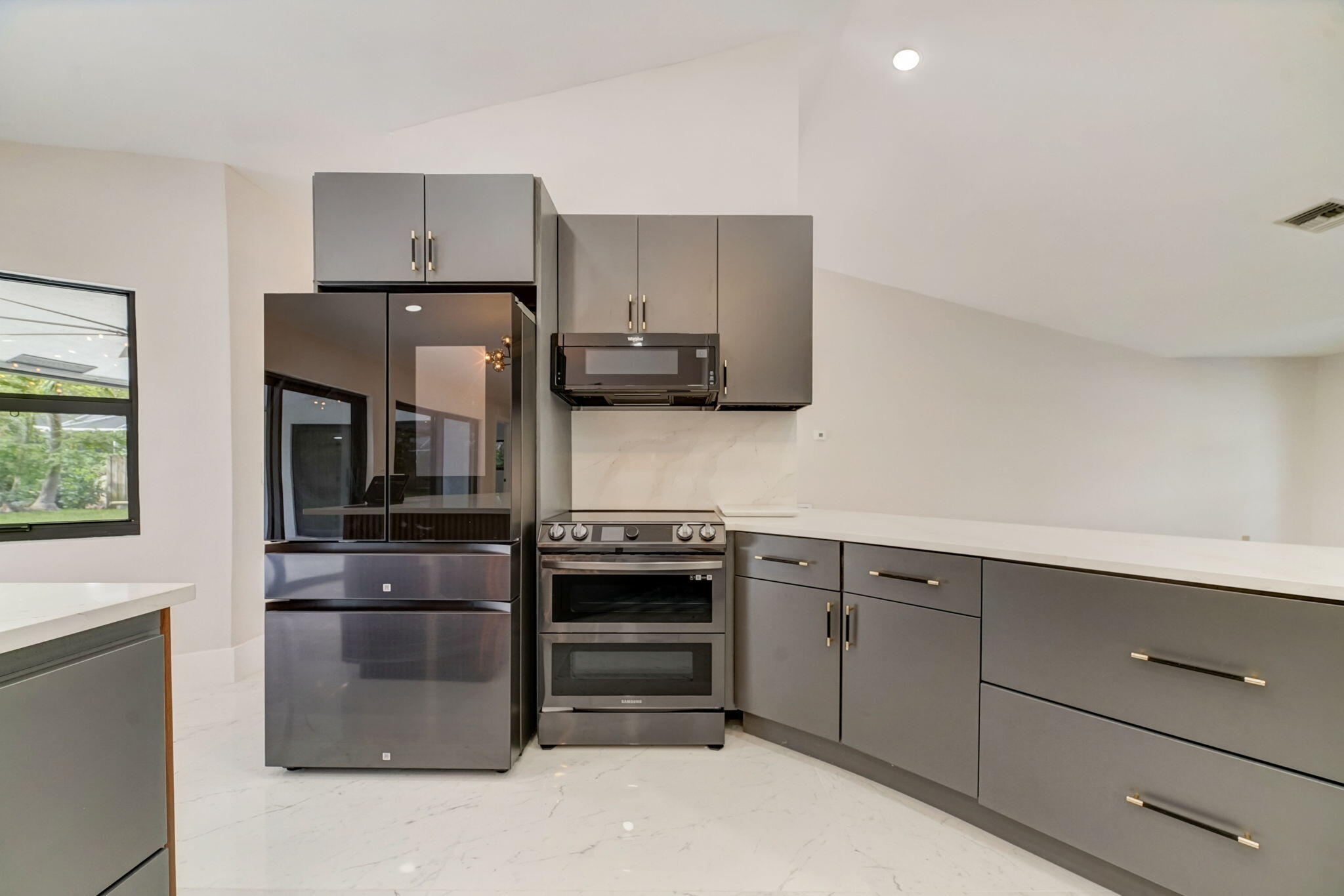 6151 Northwest 4th Avenue Boca Raton, FL 33487 - Photo 8 of 44 Kitchen