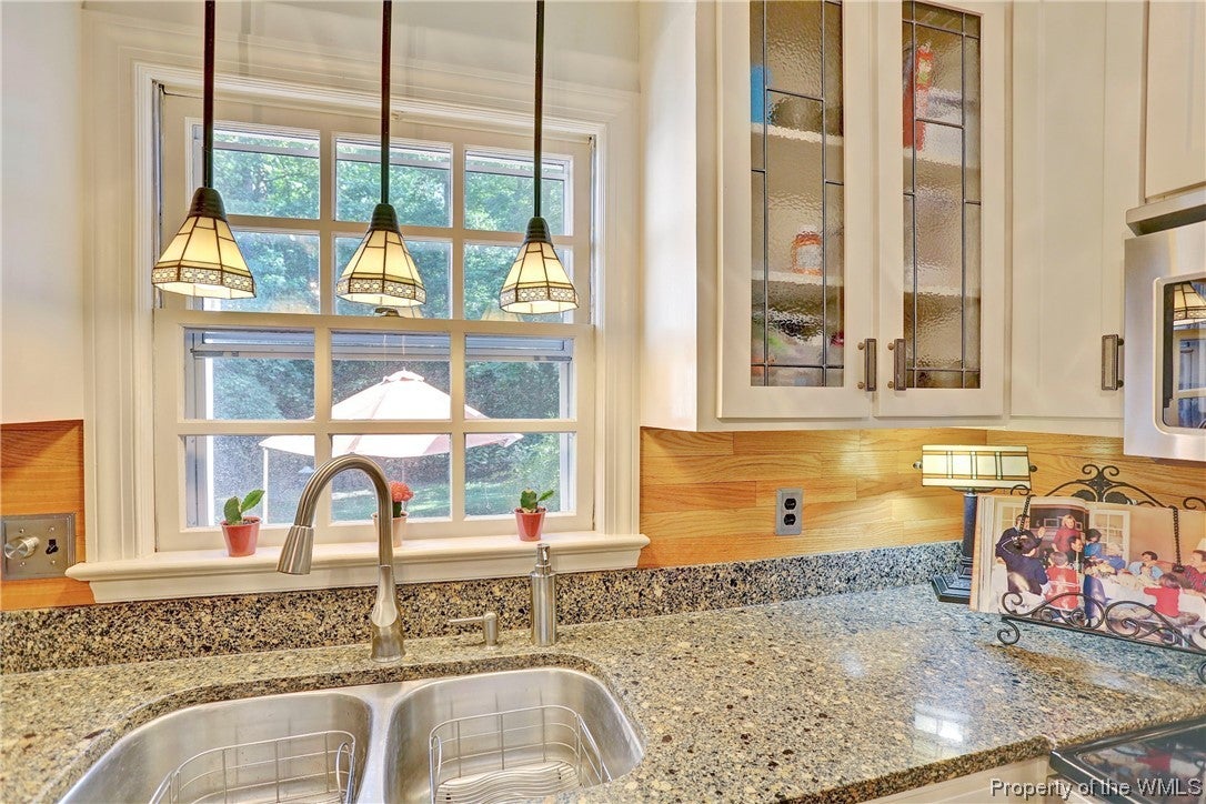 108 Daingerfield Road Williamsburg, VA 23185 - Photo 11 of 40 Gallery Image 11