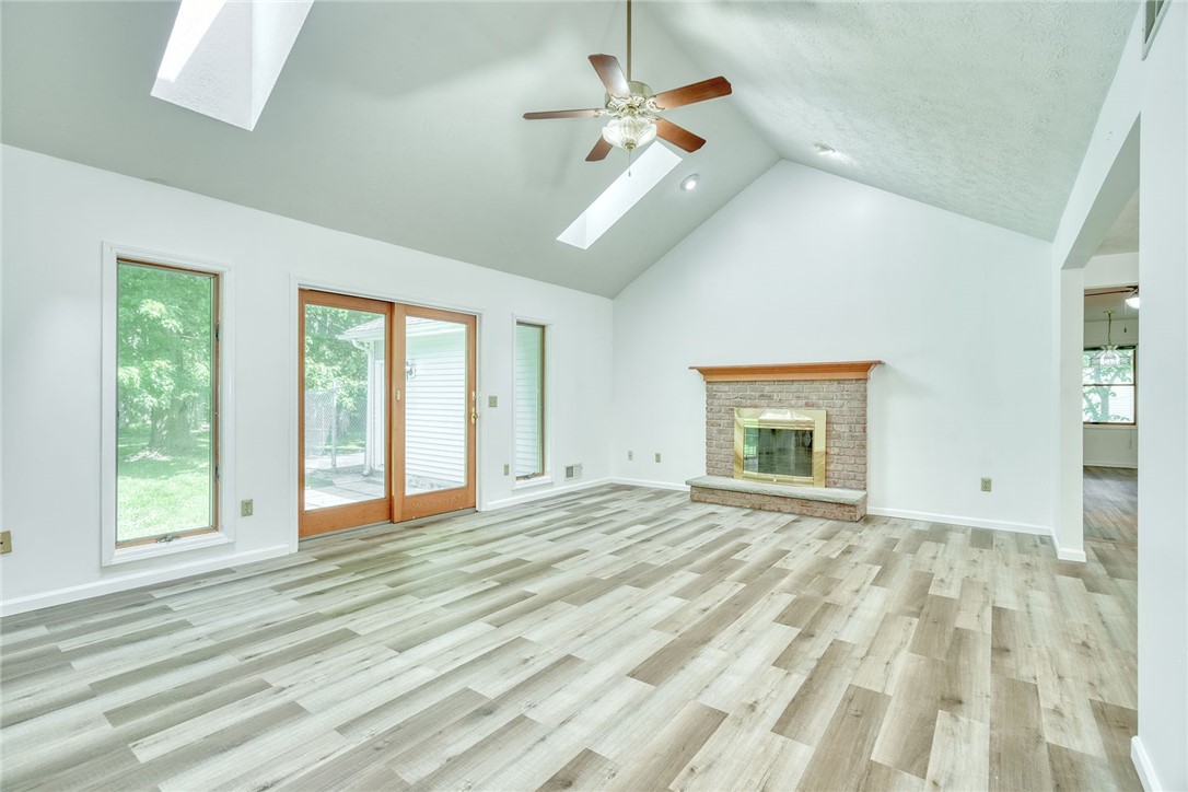 6578 Lakeside Road Ontario, NY 14519 - Photo 3 of 40