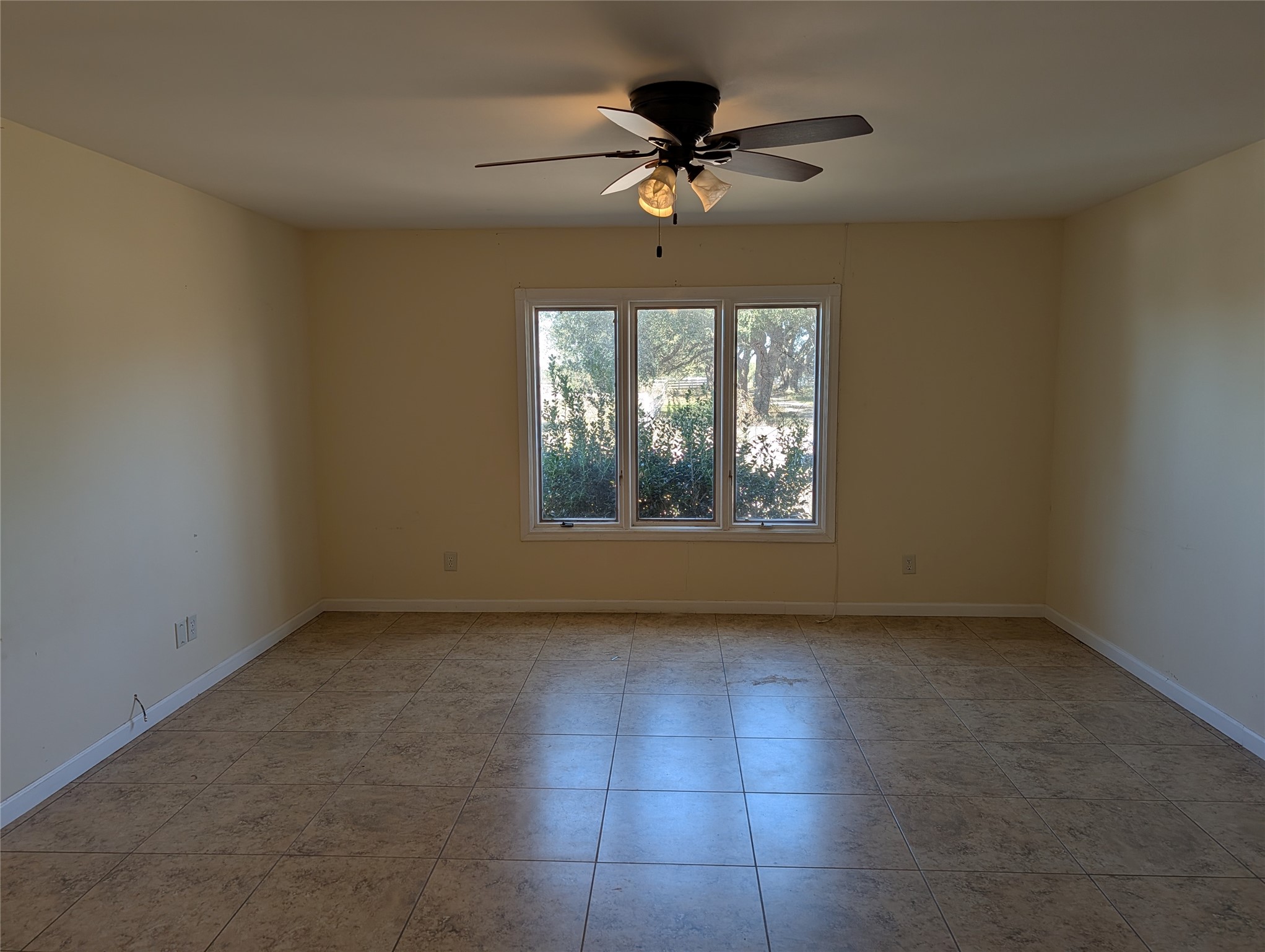 2368 Old Columbus Road North Sealy, TX 77474 - Photo 10 of 16 an empty room with a empty space and windows